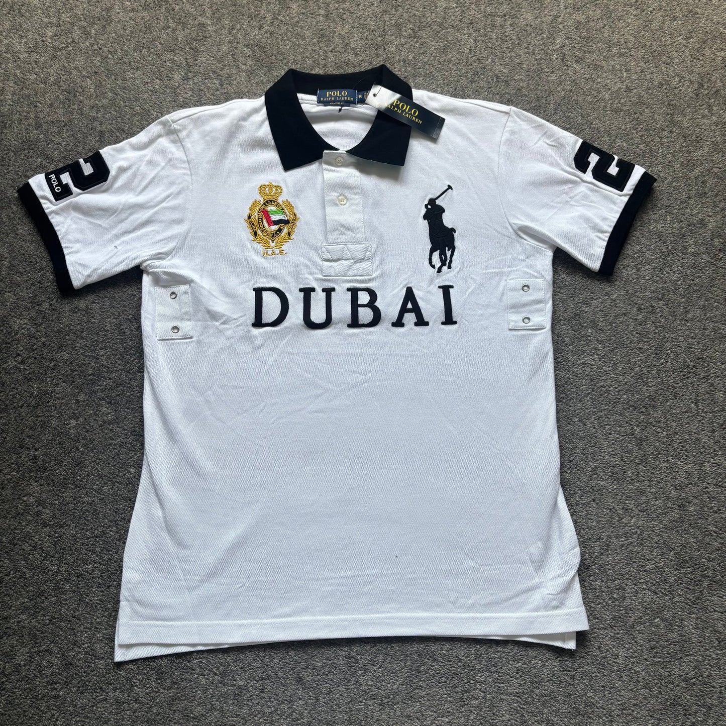 White Dubai polo shirt for men – modern summer look
